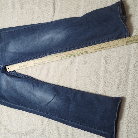 Lucky Brand Women's 12/31 Blue Denim Straight Leg Jeans - Picture 4 of 9